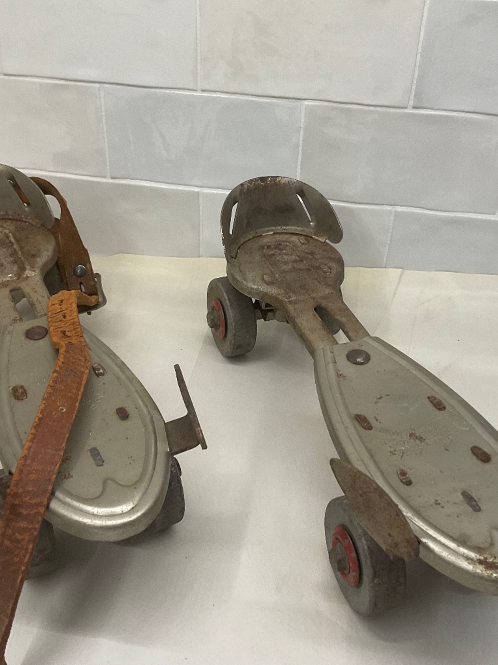 Vintage Adjustable Metal Roller Skates